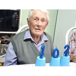 Campo-larguense Albino Augusto completa 102 anos